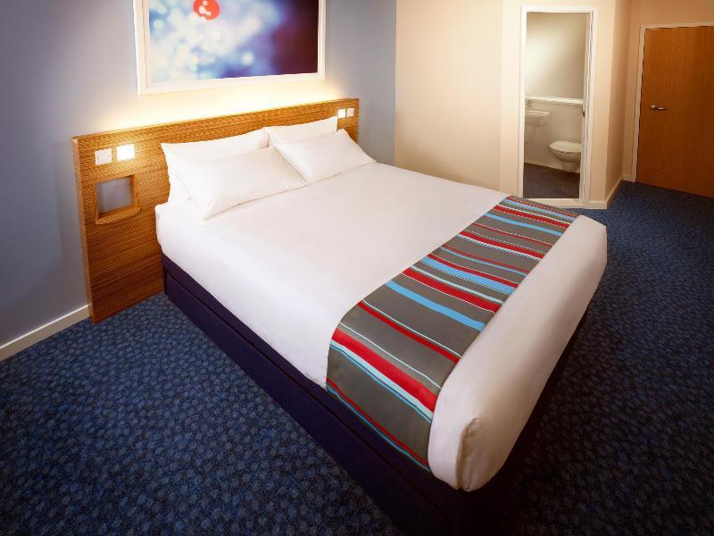 Travelodge Edinburgh Dreghorn Bagian luar foto